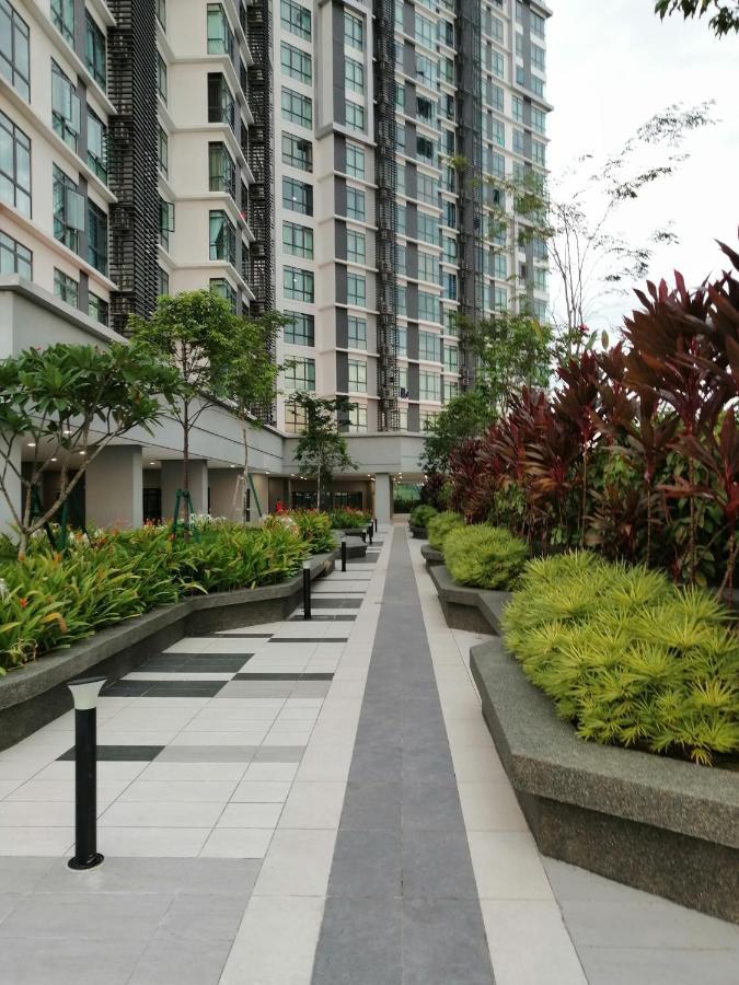 Santai Homestay Cyberjaya Εξωτερικό φωτογραφία