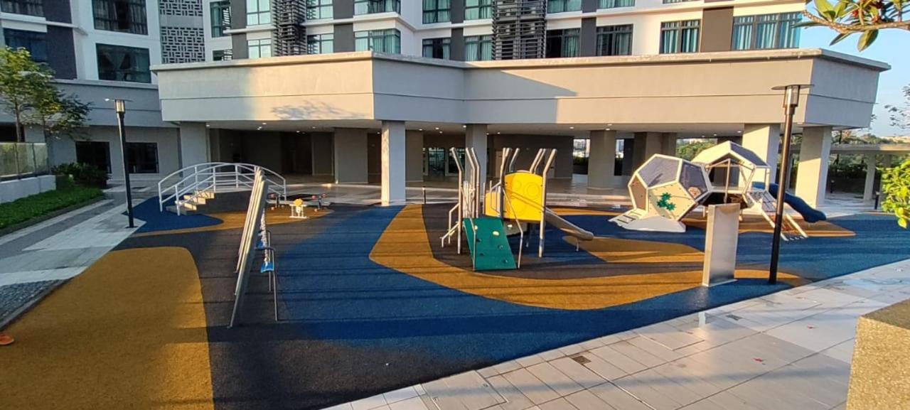 Santai Homestay Cyberjaya Εξωτερικό φωτογραφία