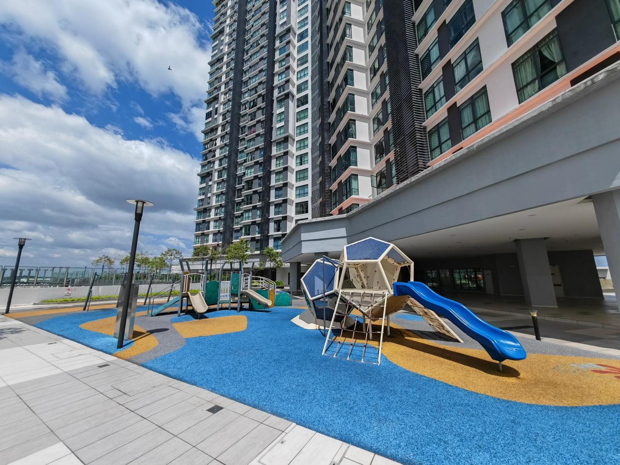Santai Homestay Cyberjaya Εξωτερικό φωτογραφία
